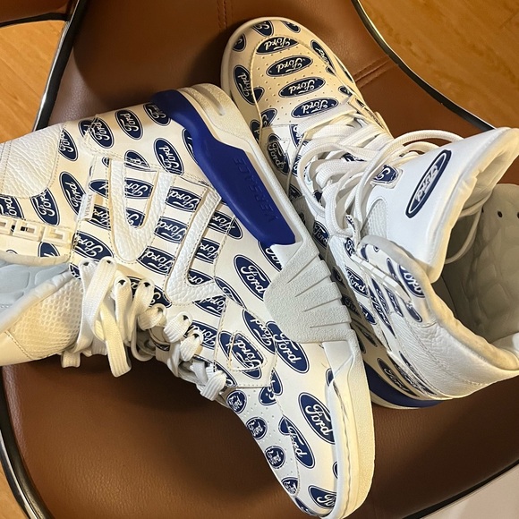 Made in Italy Versace collaboration with Ford limited edition. Classic style. - Picture 7 of 9